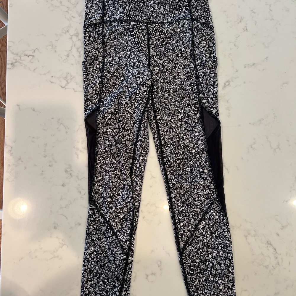 Lululemon Athletica Wunder Under Leggings